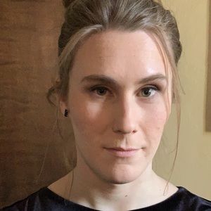 Meet your Posher, Claire